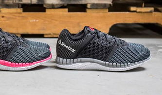 使用大数据 3d打印技术 reebok zprint跑步鞋